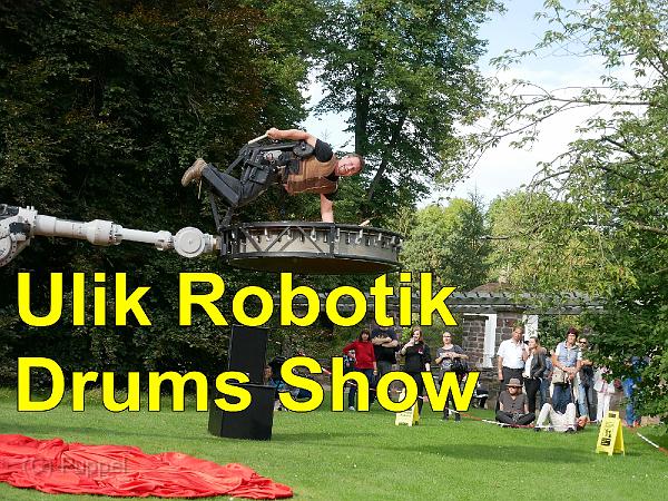 A 011 Ulik Robotik Drums Show.jpg